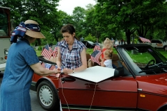 46666_167398833417809_1048018024_n